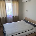 Easy Apartment